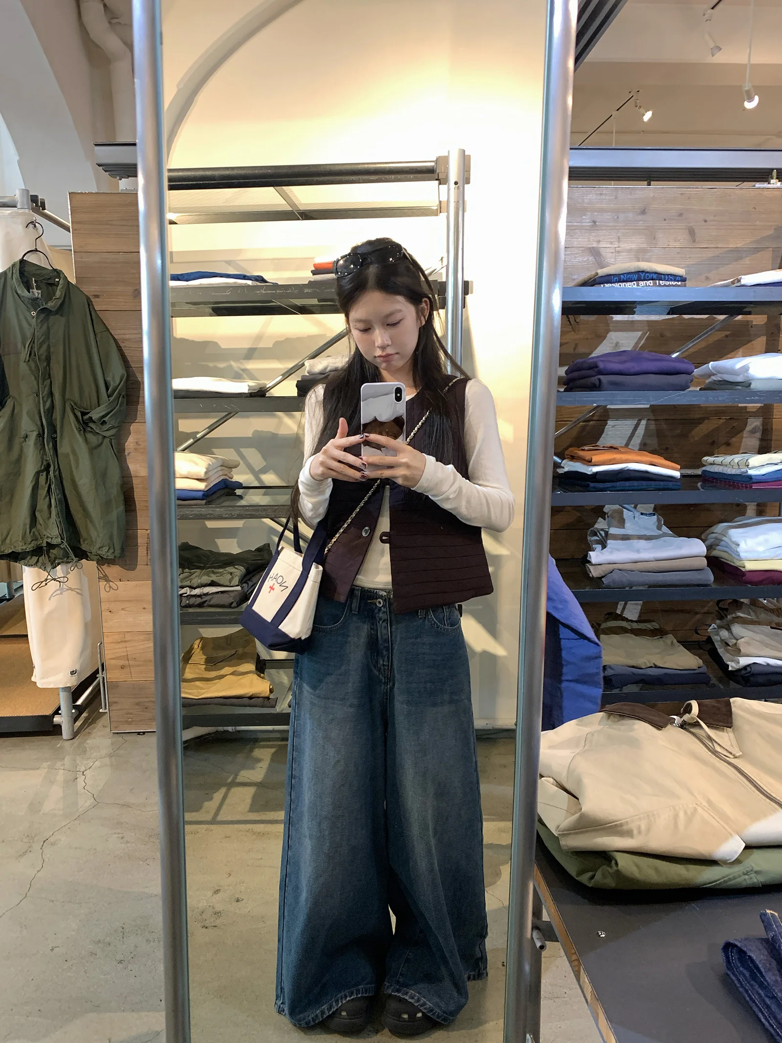 

Модные джинсы с низкой посадкой и широкими штанинами, в стиле ретро, слегка расклешенные, из хлопка, прямого кроя, без стрейча, для повседневной носки, осенний сезон