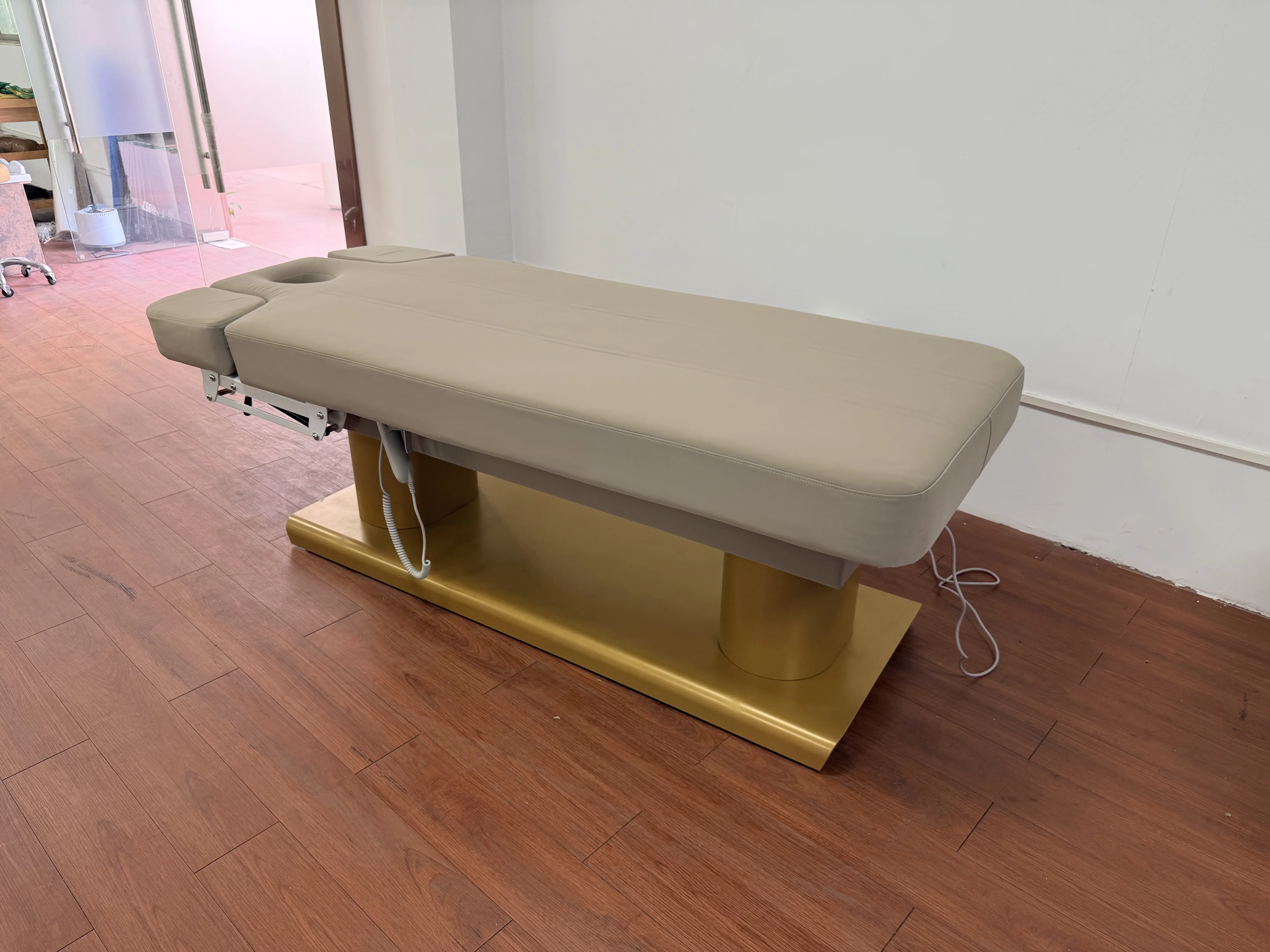 3 Motor Electric Beauty Massage Bed with Latex for Lifting and Facial Therapy