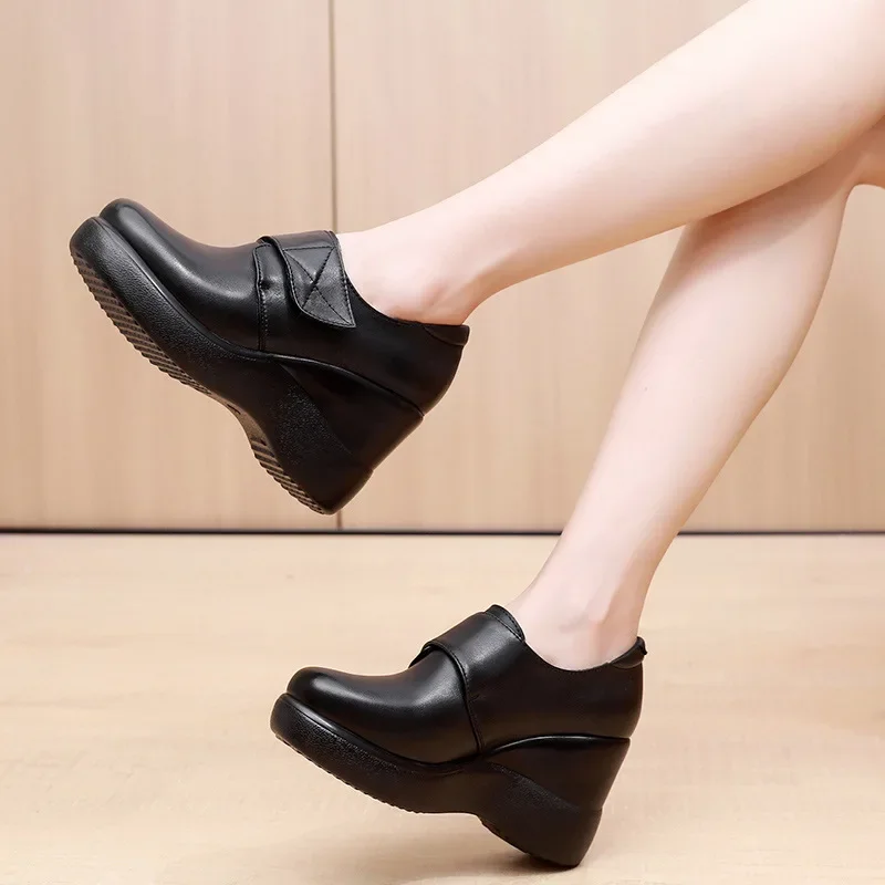 2024 New Deep Mouth Genuine Leather Shoes Platform Wedges Shoes Woman Large Size Autumn Winter Shoes Elegant Black