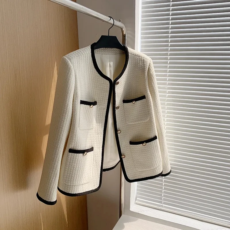 2025 Spring Autumn Women's Small Fragrant Style Coat Korean Edition Round Neck  Coarse Floral Coat Loose Fashion Short Jacket