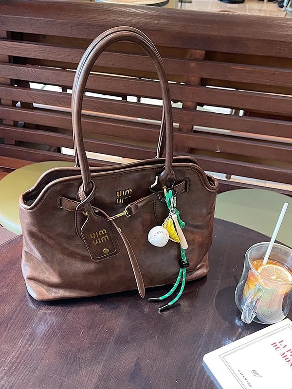 2024 new vintage fashion soft leather shell bag all-match underarm bag large capacity commuter handbag