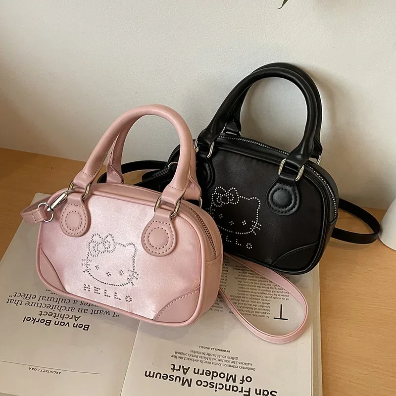 

Sweet Kawaii Anime Sanrio Ins Fashion Casual Crossbody Bag Cute Cartoon Hello Kitty Kt Cat Lovely Sweet Handbag Gifts for Girls