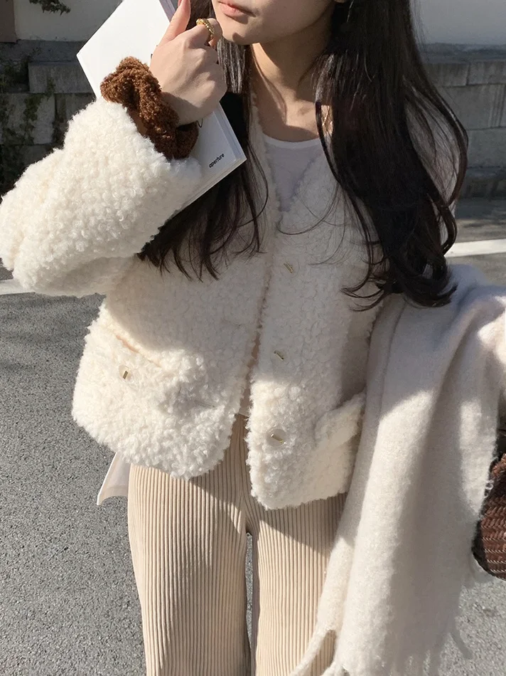 Autumn Winter ort Warm Lamb Fur Jaet Women's Korean Sle Single Button Soft Small Size Coat Polyester Fiber Long Sve