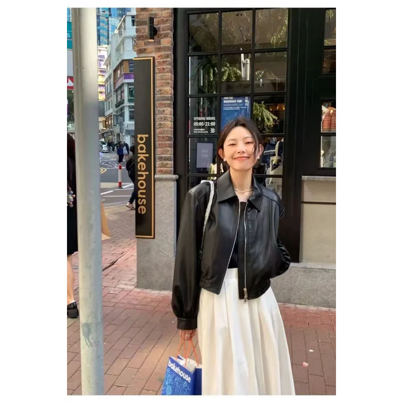 دراجة نارية نسائية جديدة لربيع الخريف فضفاضة متعددة الاستخدامات على الطراز الأمريكي سترة جلدية بسيطة على الطراز الأجنبي