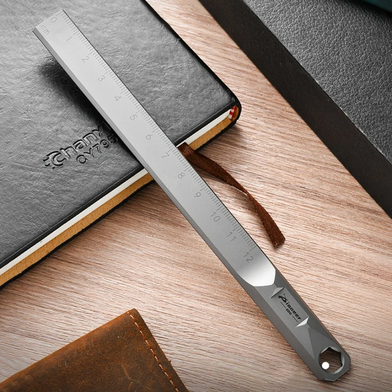 Imagem -05 - Portátil Titanium Alloy Régua Multifuncional Chave Hexagonal Crowbar Desenho de Medição Outdoor Ferramenta Edc Camping Ferramenta 18cm
