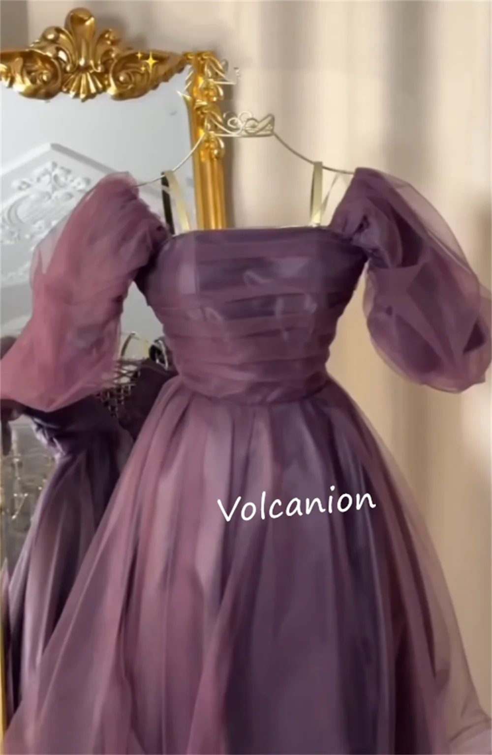 تخصيص الأورجانزا الشريط ألف خط خارج على الكتف فساتين قصيرة مخصصة مناسبة حفلة نمط حديث بسيط