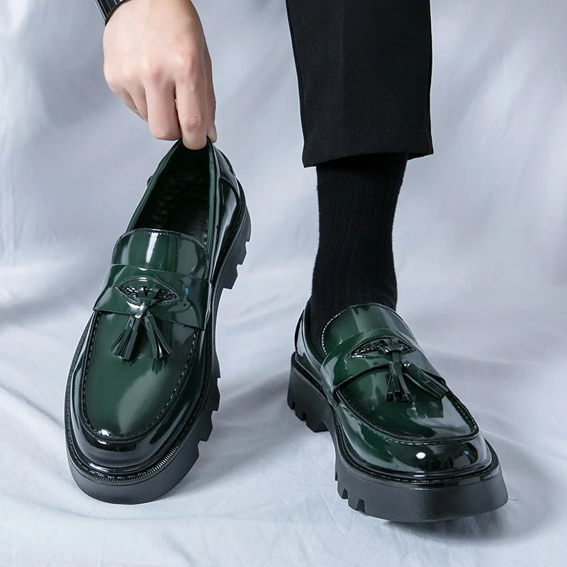 

Green Men Dress Shoes Patent Leather Black Casual Business Platform Tassels Slip-On Shoes for Men Wedding