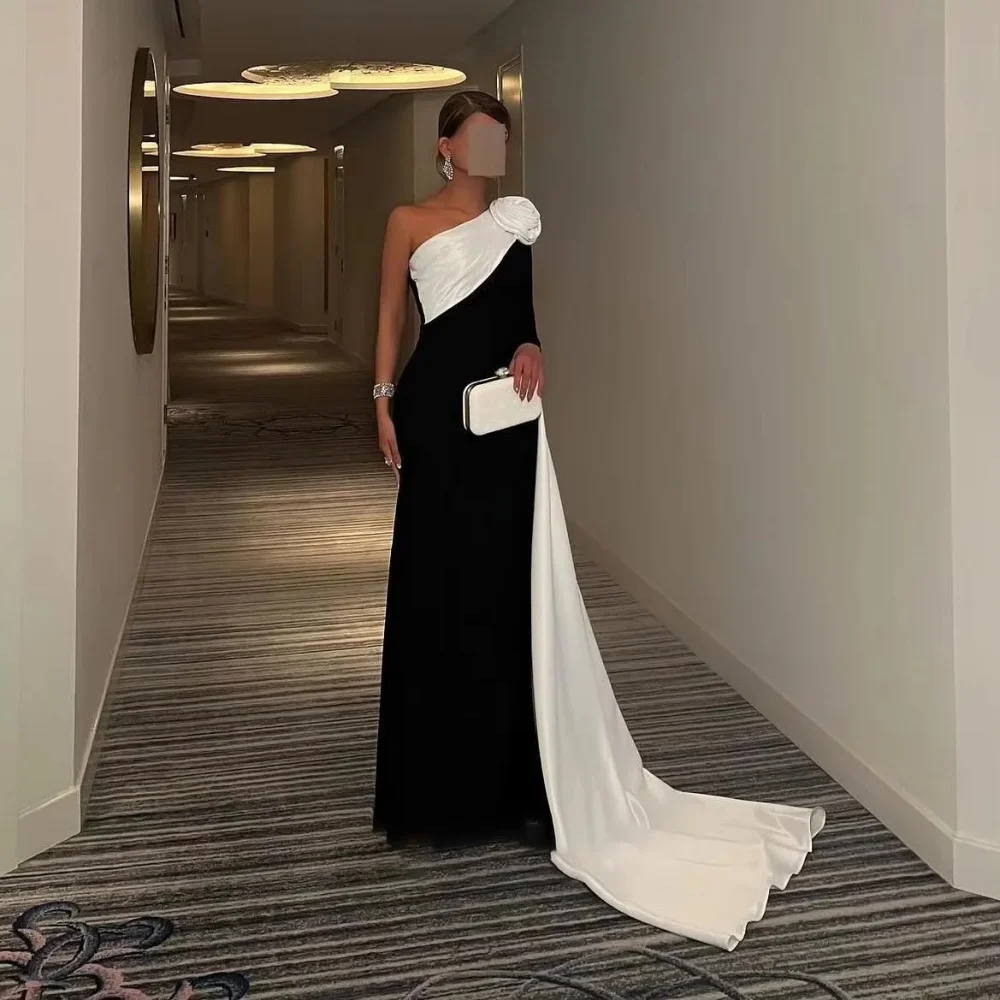 Aangepaste prachtige zeemeermin ruches vrouwen galajurk charmante een schouder vloerlengte feestjurk bloem vrouwen avondjurk