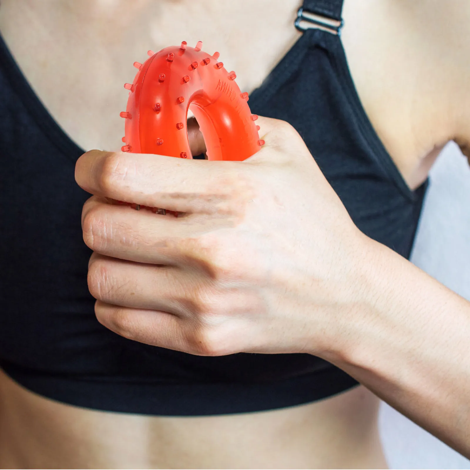 

Compact Grip Strength Trainer for Elderly Gift Lightweight Finger Exerciser for Hand Therapy and Wrist Strengthening