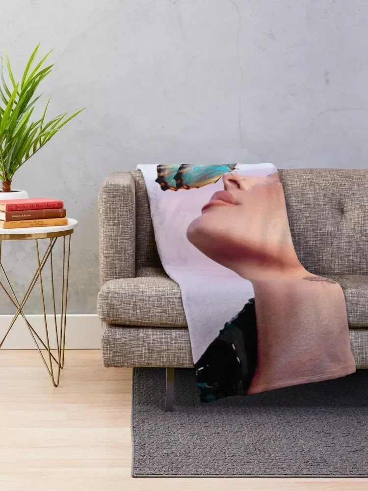 Demi Lovato - now i'm free to fly away (martinzstore) Throw Blanket Stuffeds Warm Giant Sofa Blankets