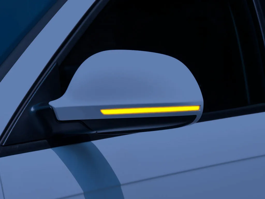 LED Dynamic Turn Signal Light Side Mirror Flashing Light Repeater Blinker for Audi A3 8P A4 A5 B8 Q3 A6 S6 SQ3 A8 D3 8K
