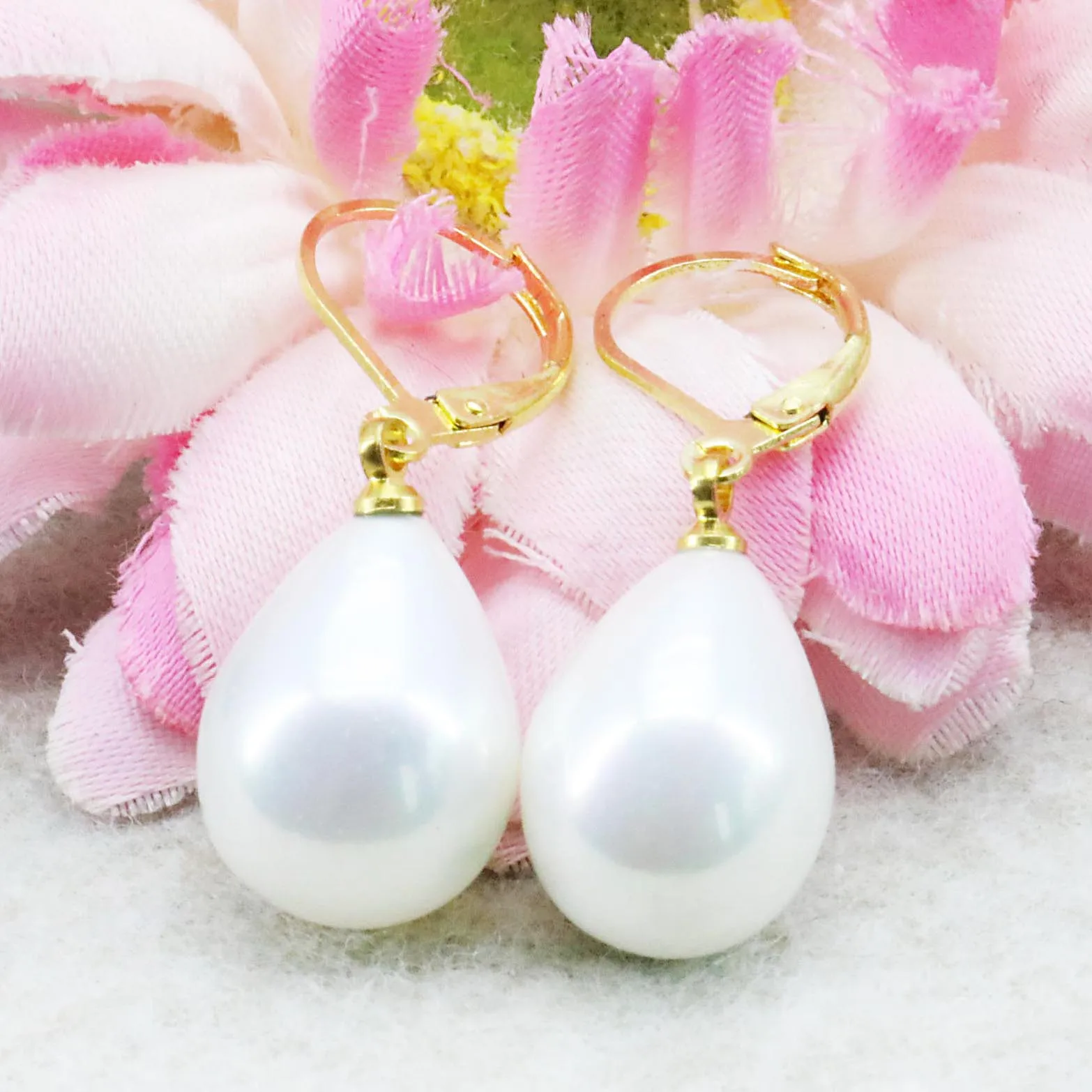 High Quality white Natural Shell Pearl Earrings Ear Eardrop Water Tears Wedding Women Girls Gifts Jewelry making Design 12x16mm