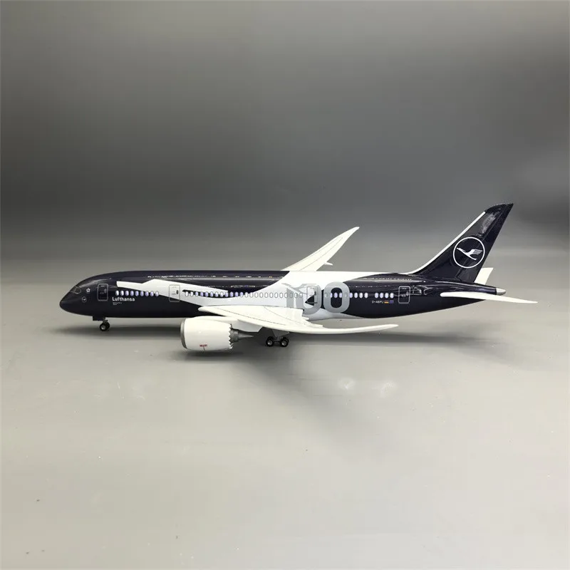 1:130 Scale Model Airplanes Lufthansa B787 Airways 100th