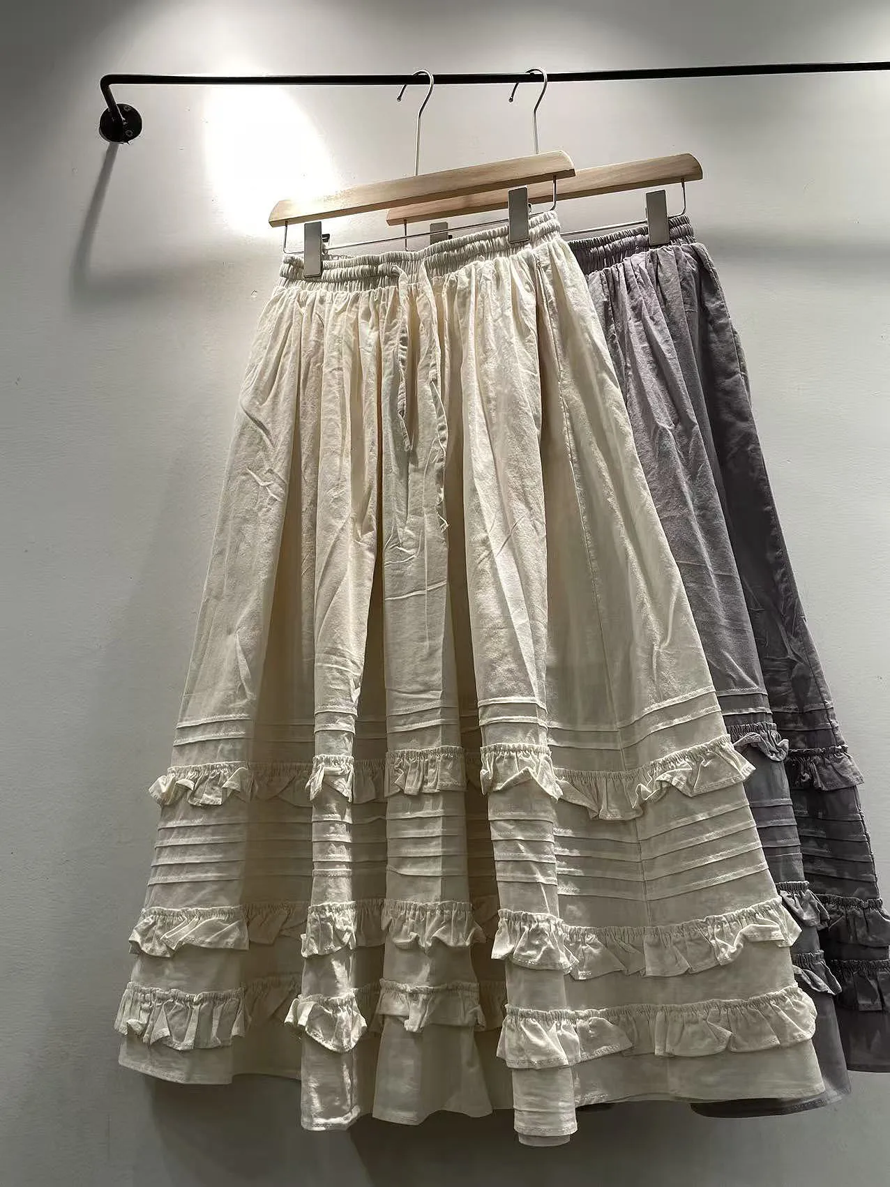 

Summer Women's Loose Cotton Linen Midi Skirt Elastic Waist Drawstring Ruffle Splicing A-Line Skirt Breathable Comfortable