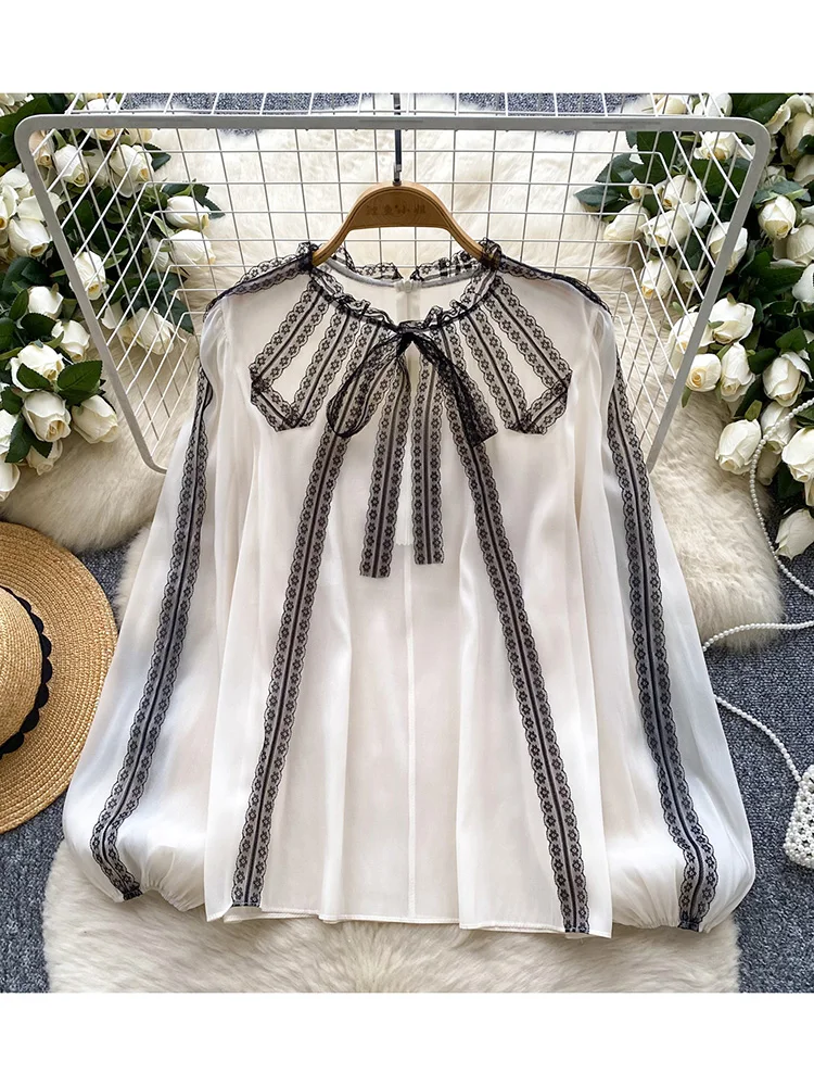 

Women‘s Spring Blouse Korean Version Fashionable Lace Patchwork Lantern Sleeve Top French Versatile Loose Thin Mesh Shirt BL154