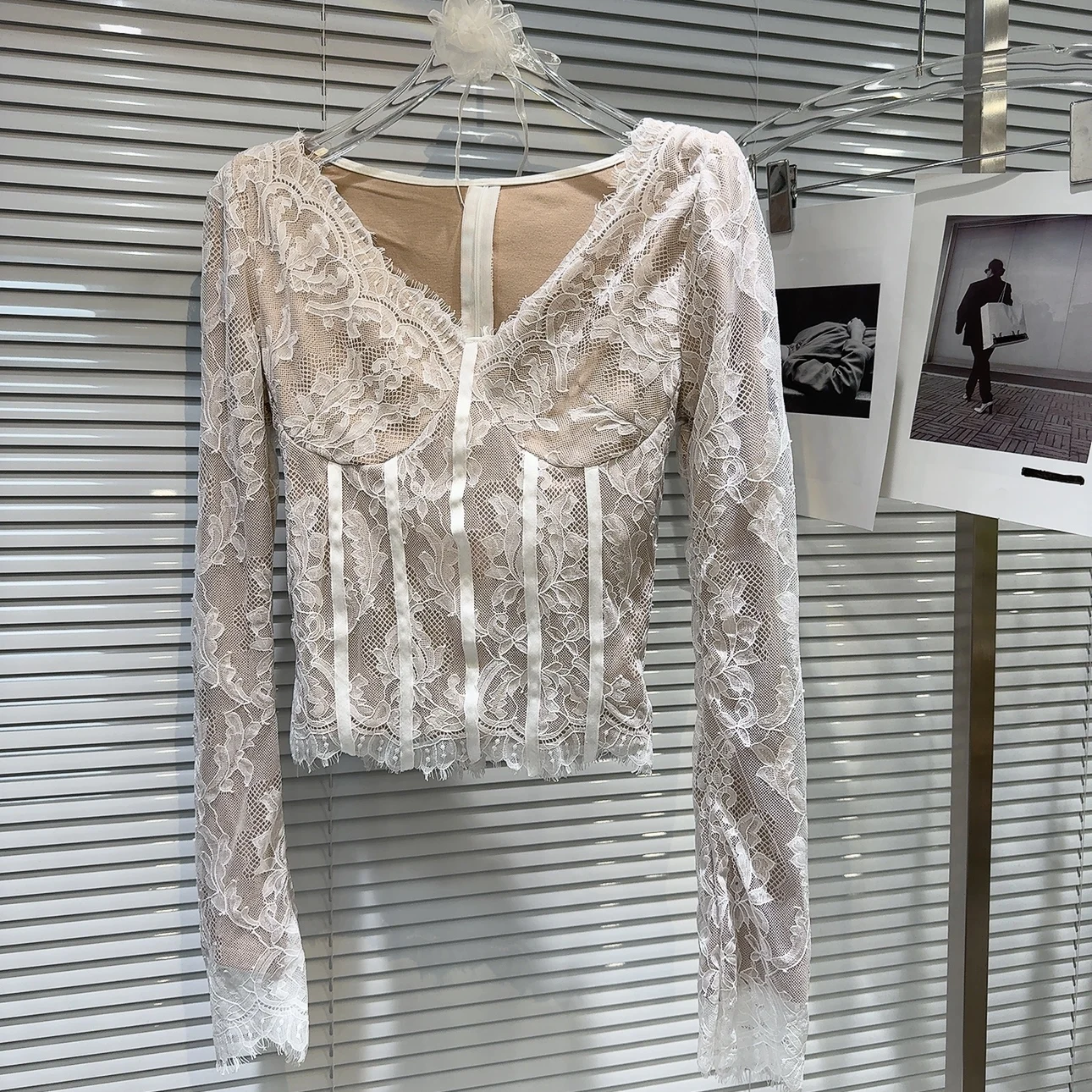 Women's Elegant Lace V Neck Long Sleeve Slim Short Blouse Lady Spring Autumn Solid Color Vinatge Basic Shirt Top