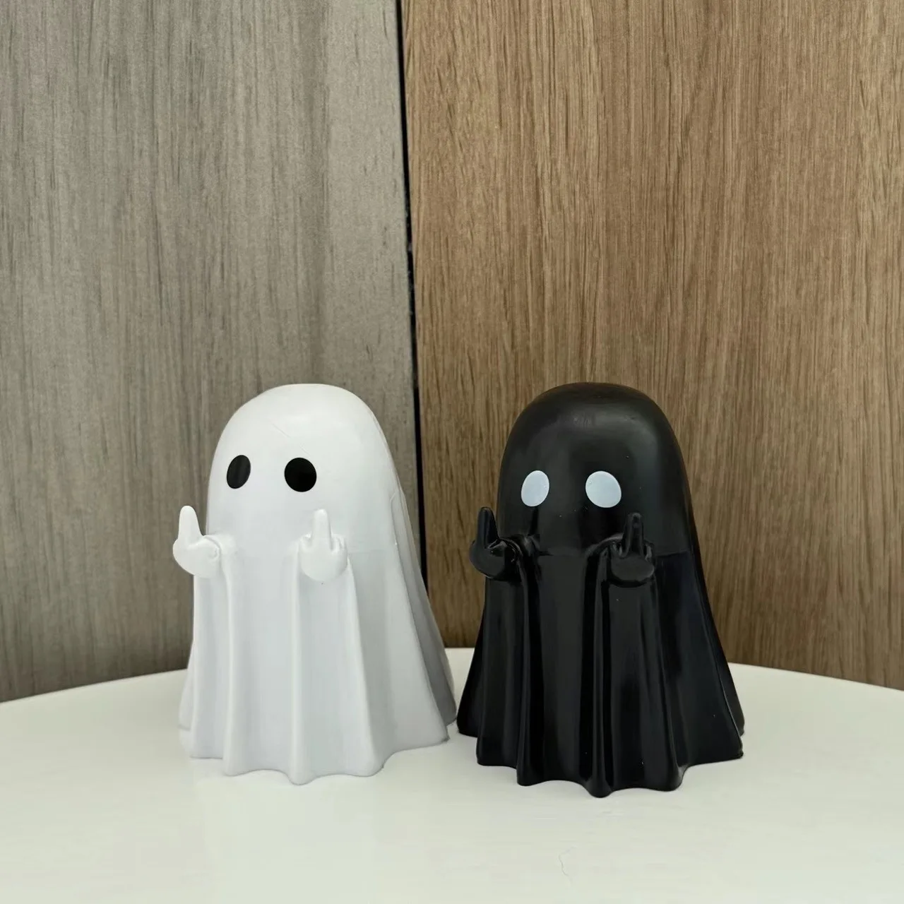 Figur Mittelfinger Niedliche Geisterstatue Figur Kleine gruselige Geisterstatue Halloween Home Figur Dekoration Tischdekoration Regal