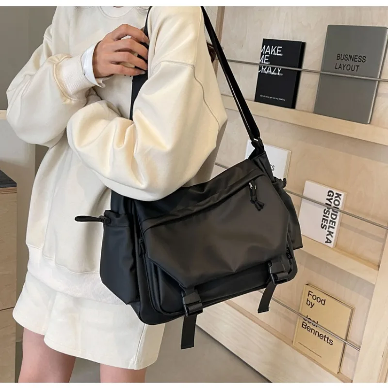 New Large Capacity Solid Color Crossbody Bag Waterproof Oxford Cloth Shoulder Bag Multifunctional Short Distance Travel Bag