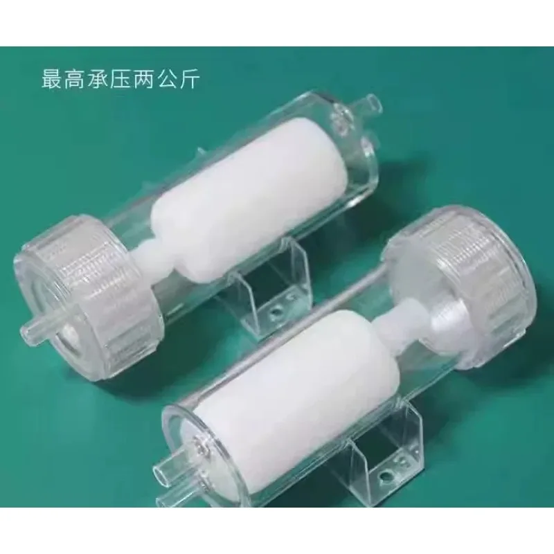 Equipment supporting gas-liquid separation device, pipeline water vapor filtration treatment component