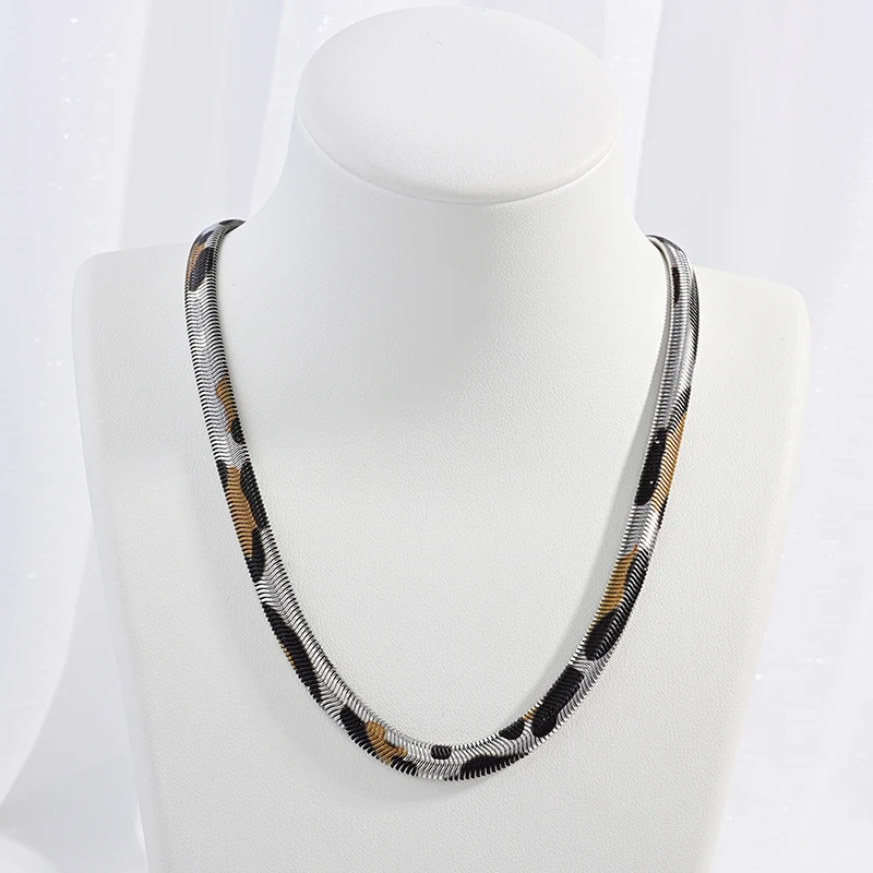 ZHUKOU Popular Fashion Hip-hop Style Unisex Couple Leopard Snake Print Necklace 18K Golden-plated Brass Metal Jewellery:VL576
