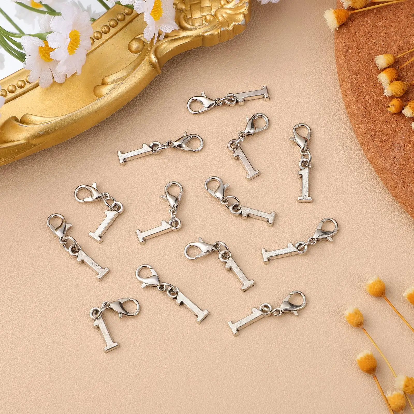 20 قطعة اكسسوارات الديكور الهاتف المحمول DIY قلادة سحر الفضة مشبك قفل سبيكة صنع المجوهرات المعلقات