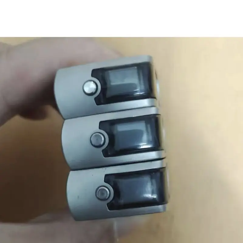 Sensor láser de segunda mano LR-ZB250CP probado OK y enviado rápidamente