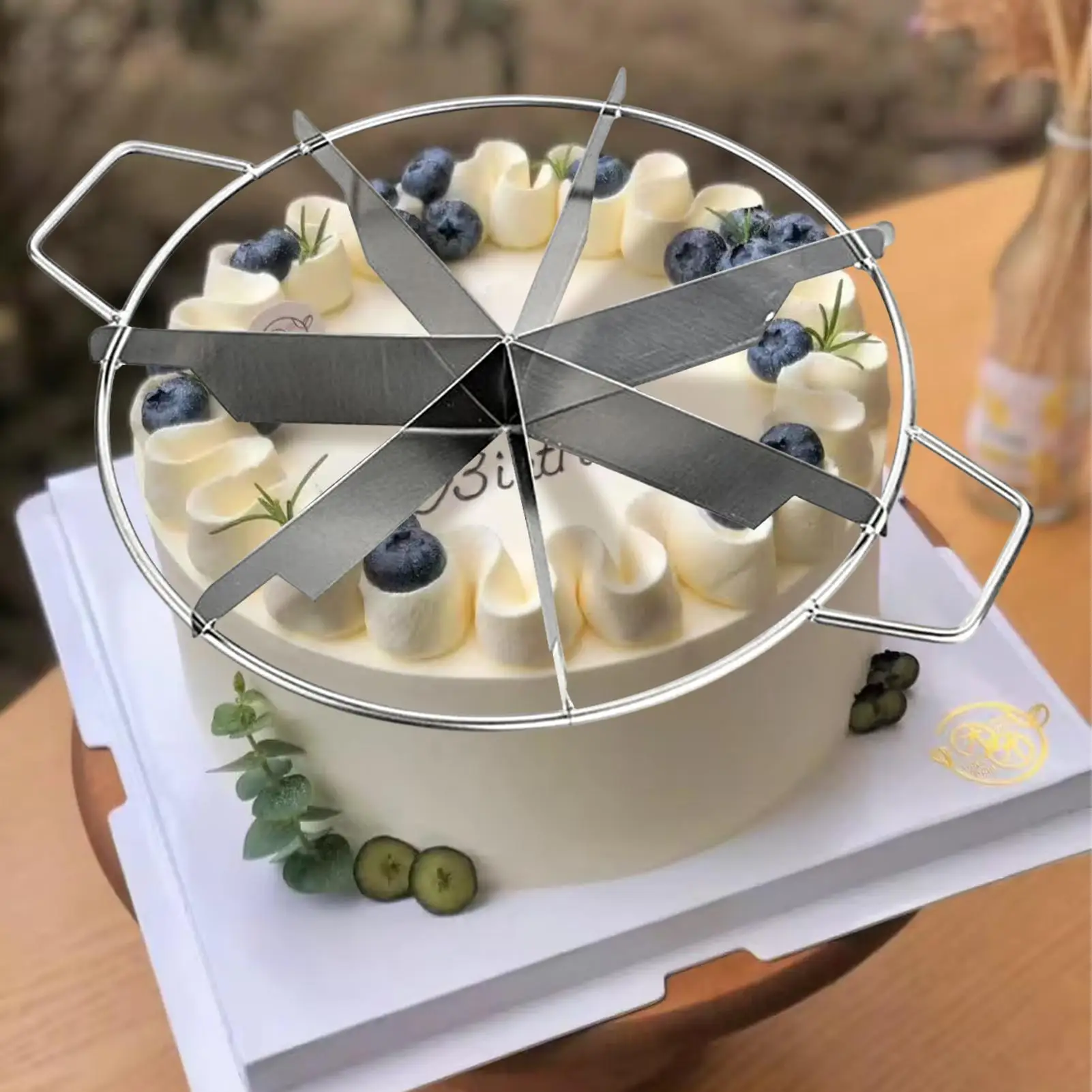 

Pie Divider Stainless Steel Cake Slicer for Even Slices Non-Stick Kitchen Gadgets Pastry Cheese Pizza Cutting Press Tool