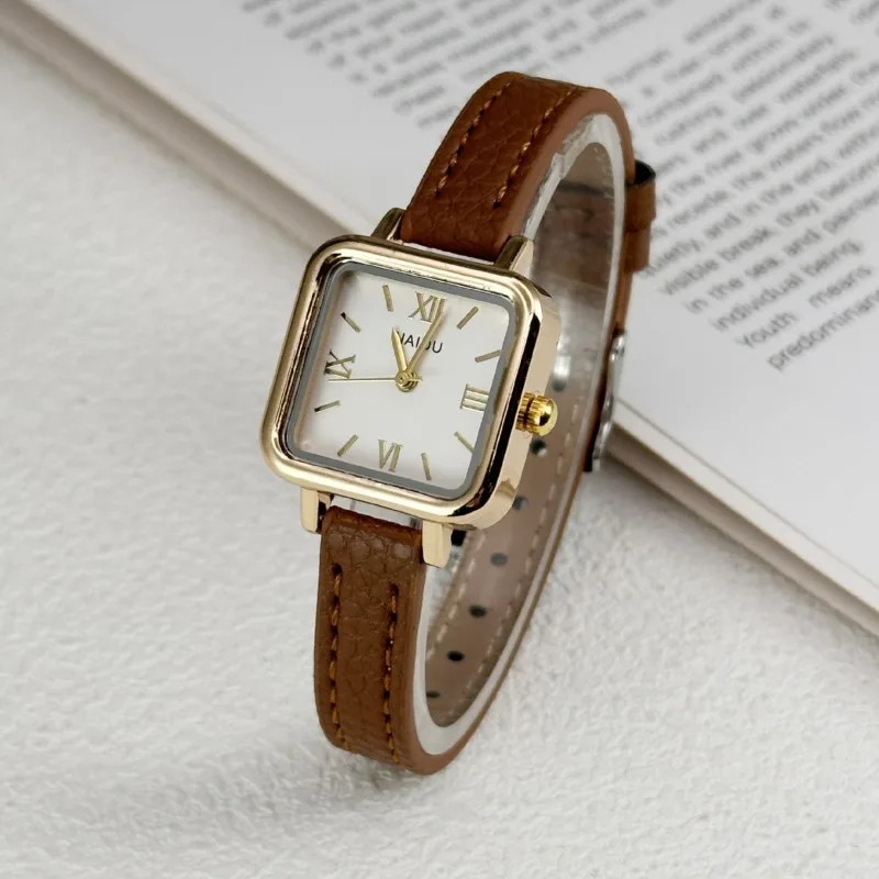 Dropshipping Women Quartz Watch Vintage Small Square Watch Famous Brand Luxury Gift Ladies Clock Red Leather Strap Wristwatches