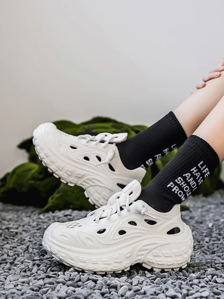 Men's Sandals Outdoor Thick Bottom 2026 New Summer Fashion Lovers Sandals EVA Baotou Hole Shoes Luxury Beach Men Garden Shoes view 6