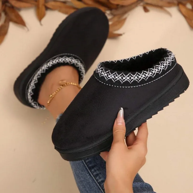 2025 New Women's Snow Boots Casual Slip-on Wool Warm Home Luxury Elegant Winter Cashmere Warm Boots Fashion Flat Shoes Plus Size image 4