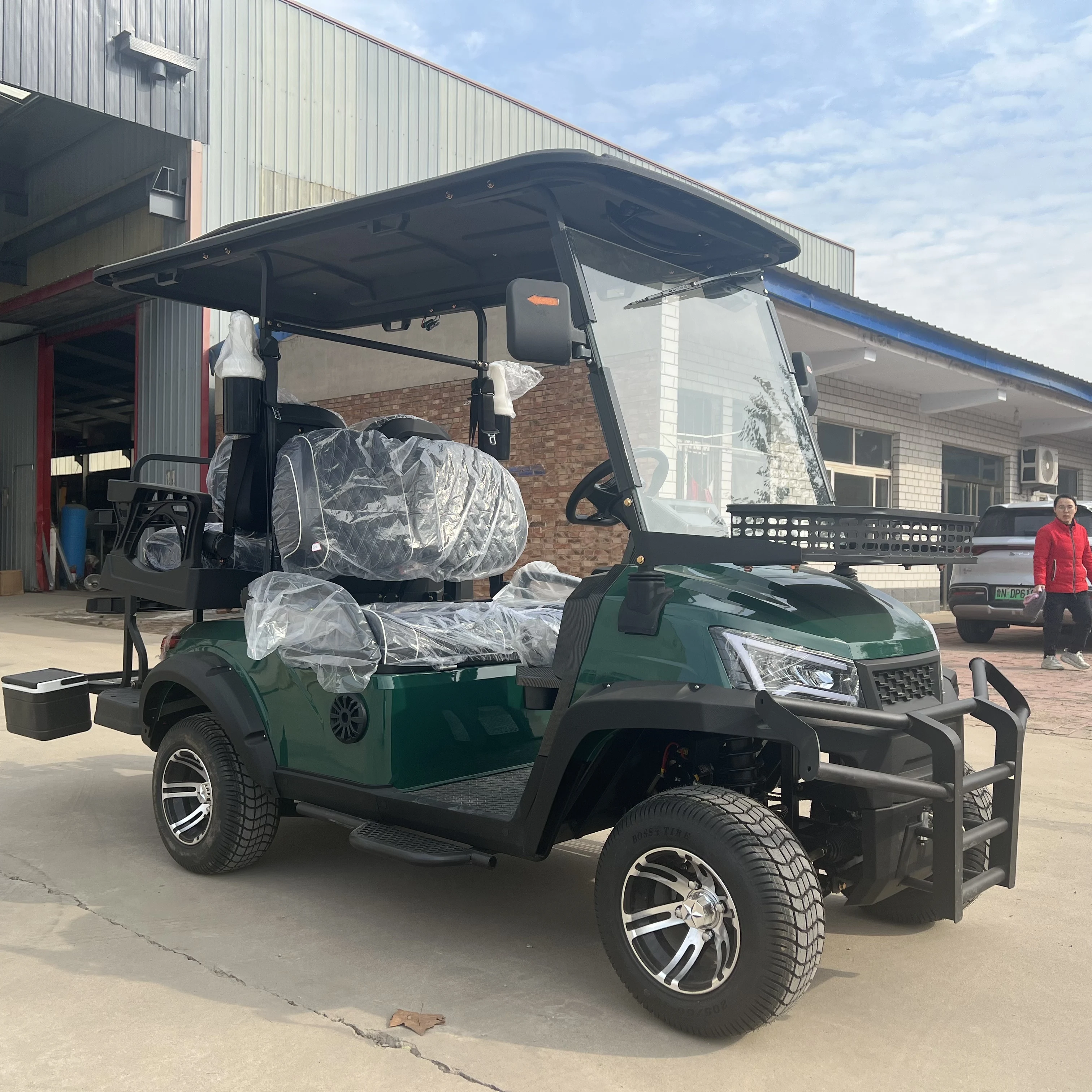 

CE Approved 4 Wheel 4 Seater Electric Golf Buggy Adult Utility Vehicle Club Car 6 Seats 48V Lithium Battery Electric Golf Cart