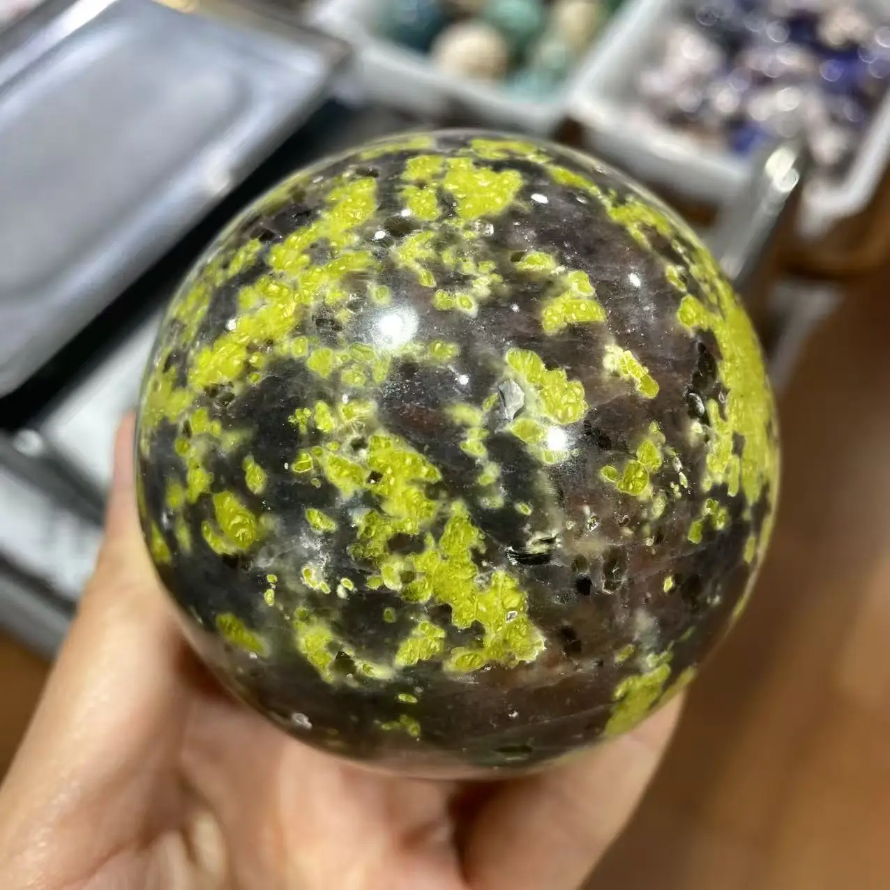 Natural Plum Blossom Jade Crystal Quartz Spheres,With Healing Properties, Suitable For Home Decoration, Demagnetization Divinat