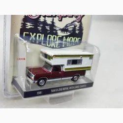 GreenLight 1:64 Scale 1981 Ram D-250 ROYAL WITH LARGE CAMPER Alloy Car Model Static Collection Decorated Holiday Gifts