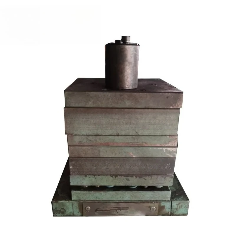 Progressive Drawing Die Metal Stamping Car Bumper Mould Stamping Mold for Automotive Parts