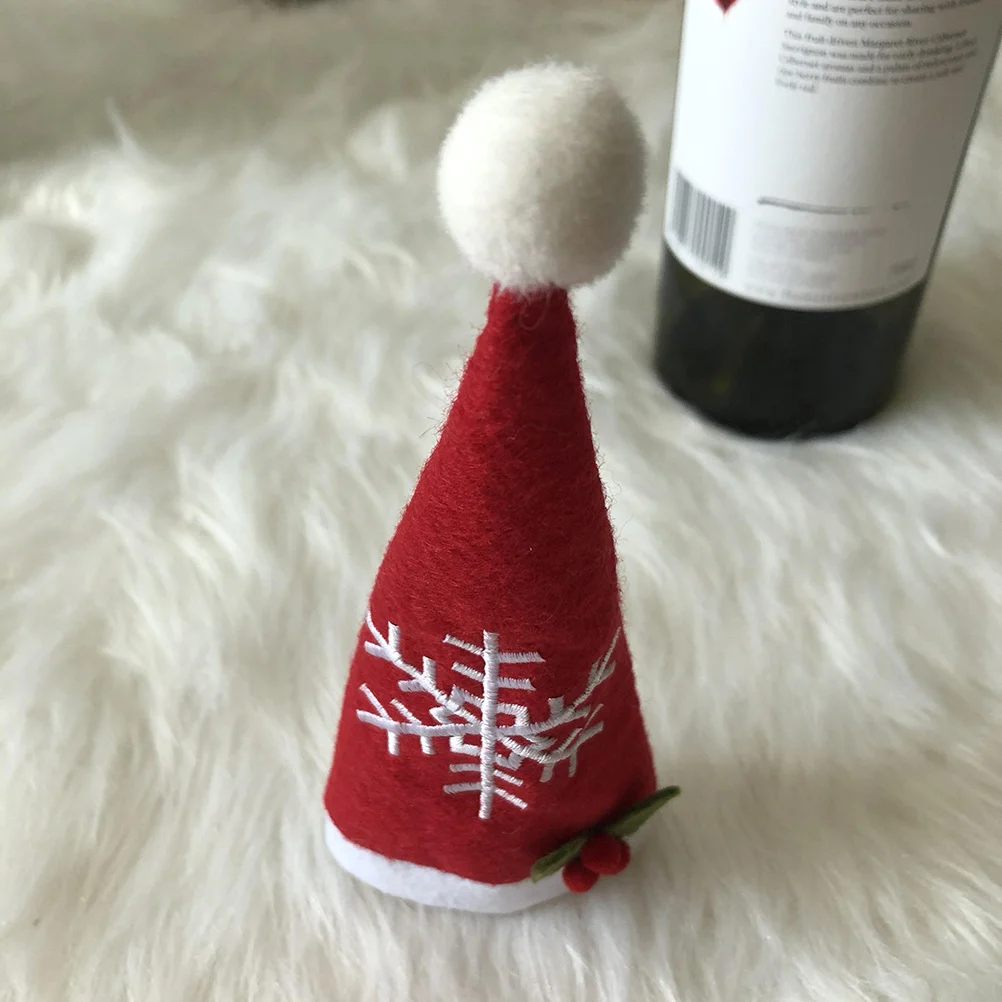 

6Pcs Santa Hat Cutlery Holders Exquisite Xmas Forks Holder for Dining Table Decoration Christmas Tableware Holder