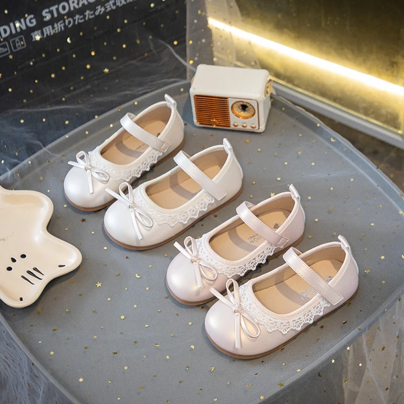 

Girls Princess Leather Shoes with Bow-knot Kids Ballet Dance Shoes Sweet Ruffled Edge Fashion Children Performance Shoes