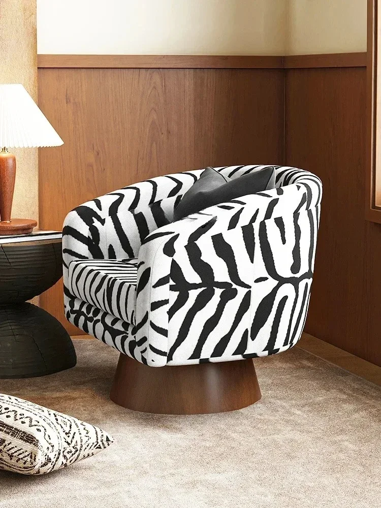 A  Medieval style beauty salon rotating sofa chair creative retro homestay single sofa leisure chair