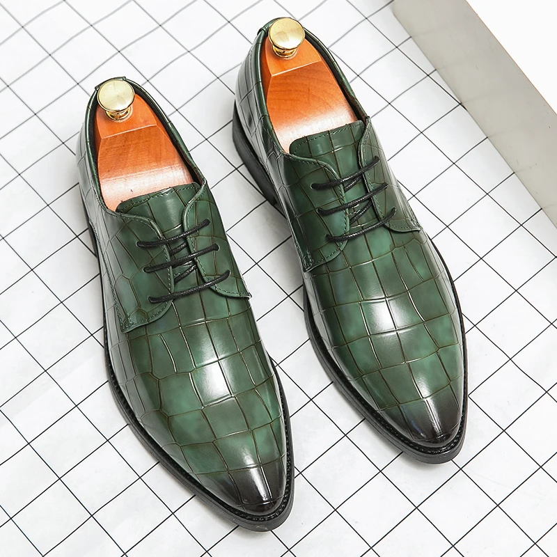 

Summer Plus Size 48 Pointed Men Green Soft Exquisite Comfortable Men Indentation Business Formal Wedding Shoes