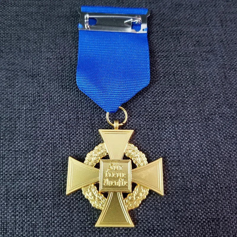 

Australian Cross of Valor Replica - Down Under Military Medal, Gallantry Award Collectible, ANZAC Commemorative Souvenir