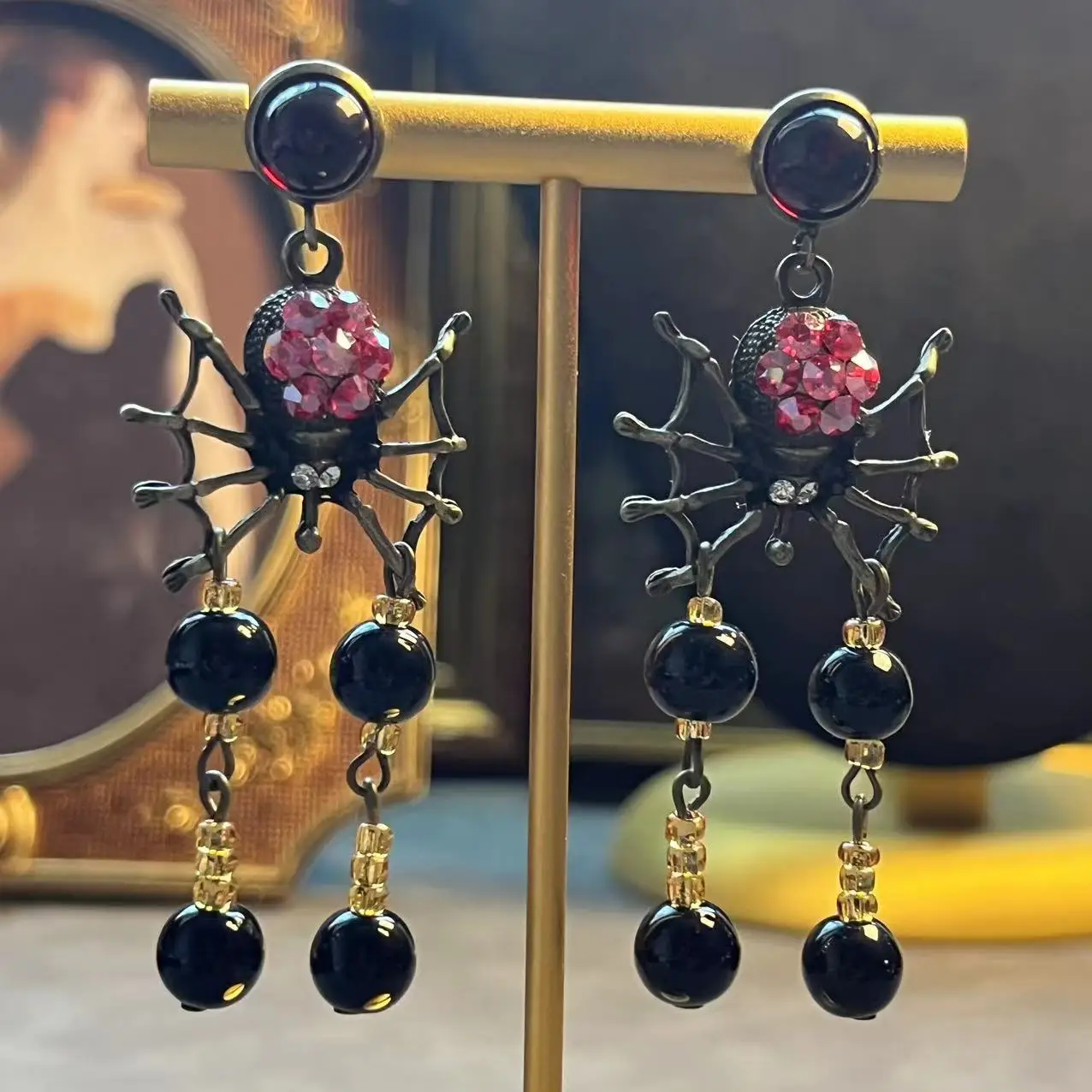 Personalized punk European and American style old spider niche glazed gemstone fringed pure handmade medieval vintage earrings