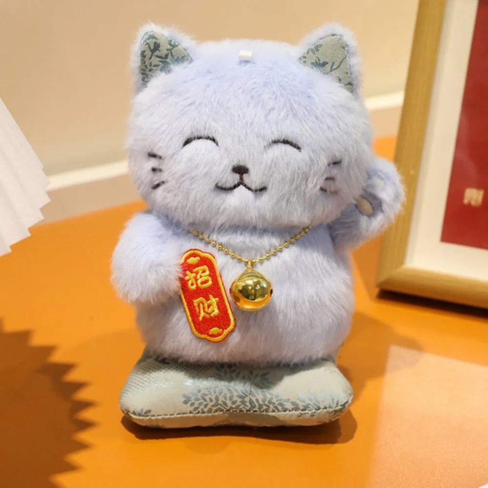 

Сопровождается с ожерельем Lucky Cat Орнамент Фаршированный Пушистый Lucky Cat Мультфильм Ins Lucky Cat Мягкий домашний декор