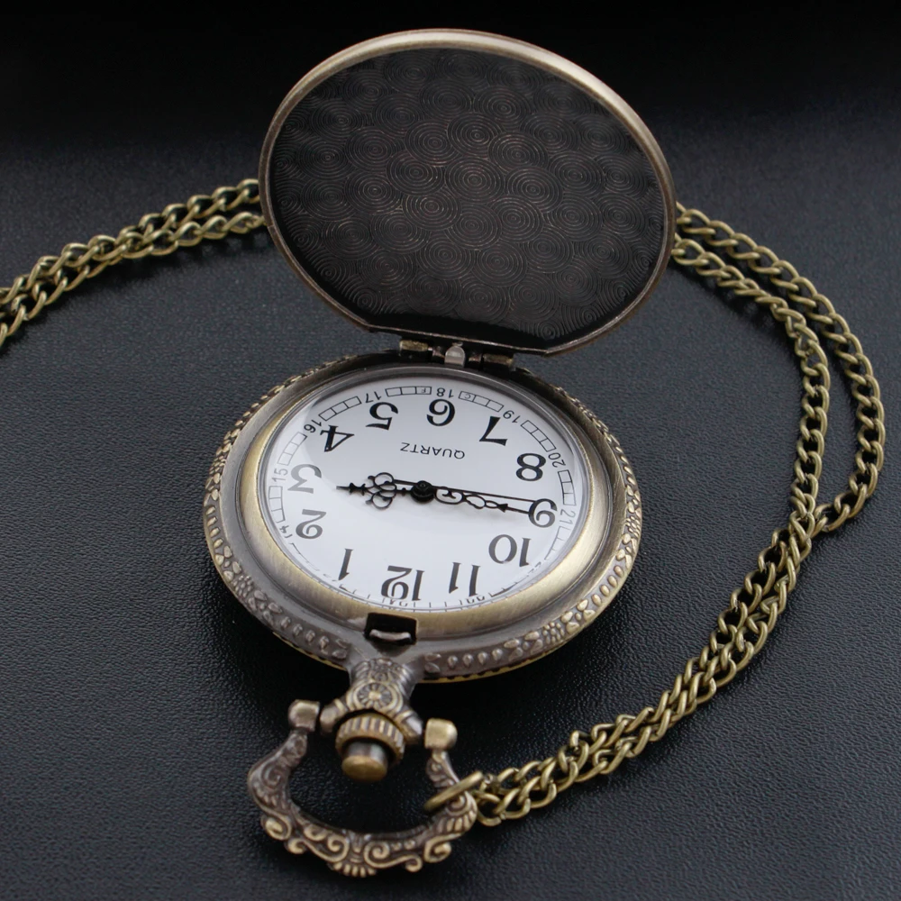 كلية ماجيك قلادة برونزية الوقت كوارتز ساعة الجيب قلادة ساعة العدالة ماجيك أوندد الطيور النبيلة شارة الرجال النساء على مدار الساعة هدية
