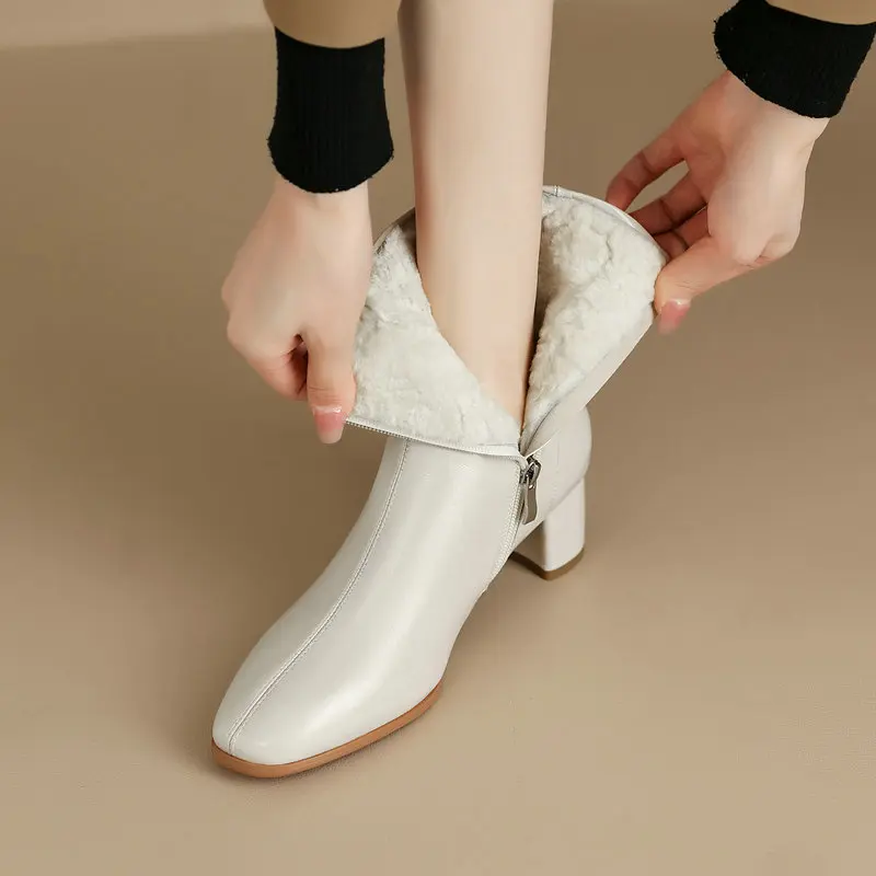 

2025 New Arrival Winter Women Snow Boots Real Wool Warm Shoes Leather Material Fashion Women Boots