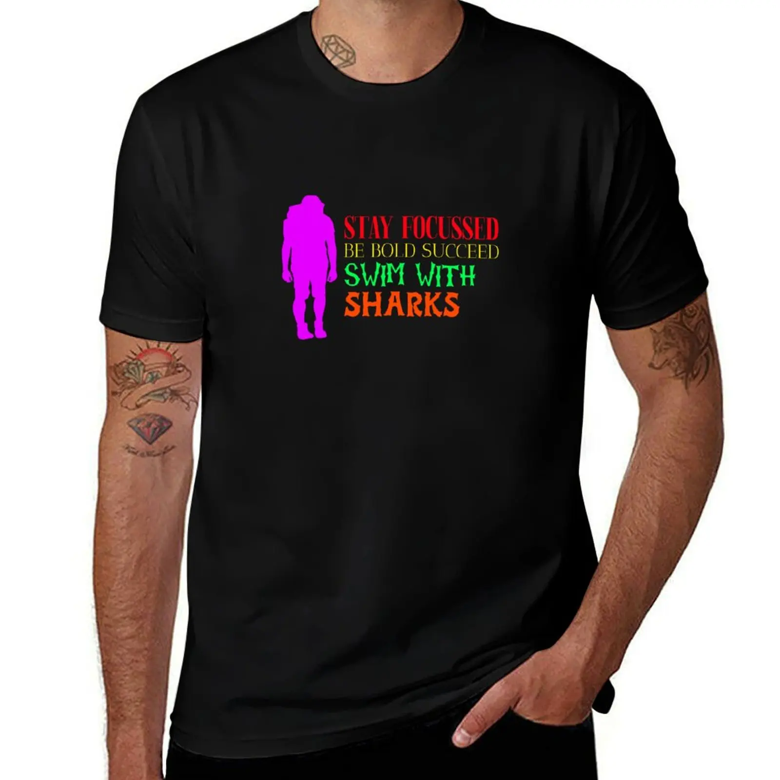 T-shirt à manches courtes décontracté et tendance avec motif « Swim with sharks destiny »