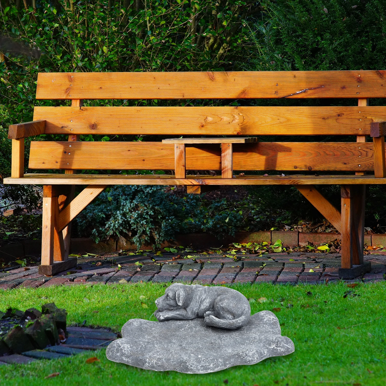 

Pet Memorial Stones Waterproof Resin Dog Statue Durable Marker for Garden Burial Pet Headstone Outdoor Display