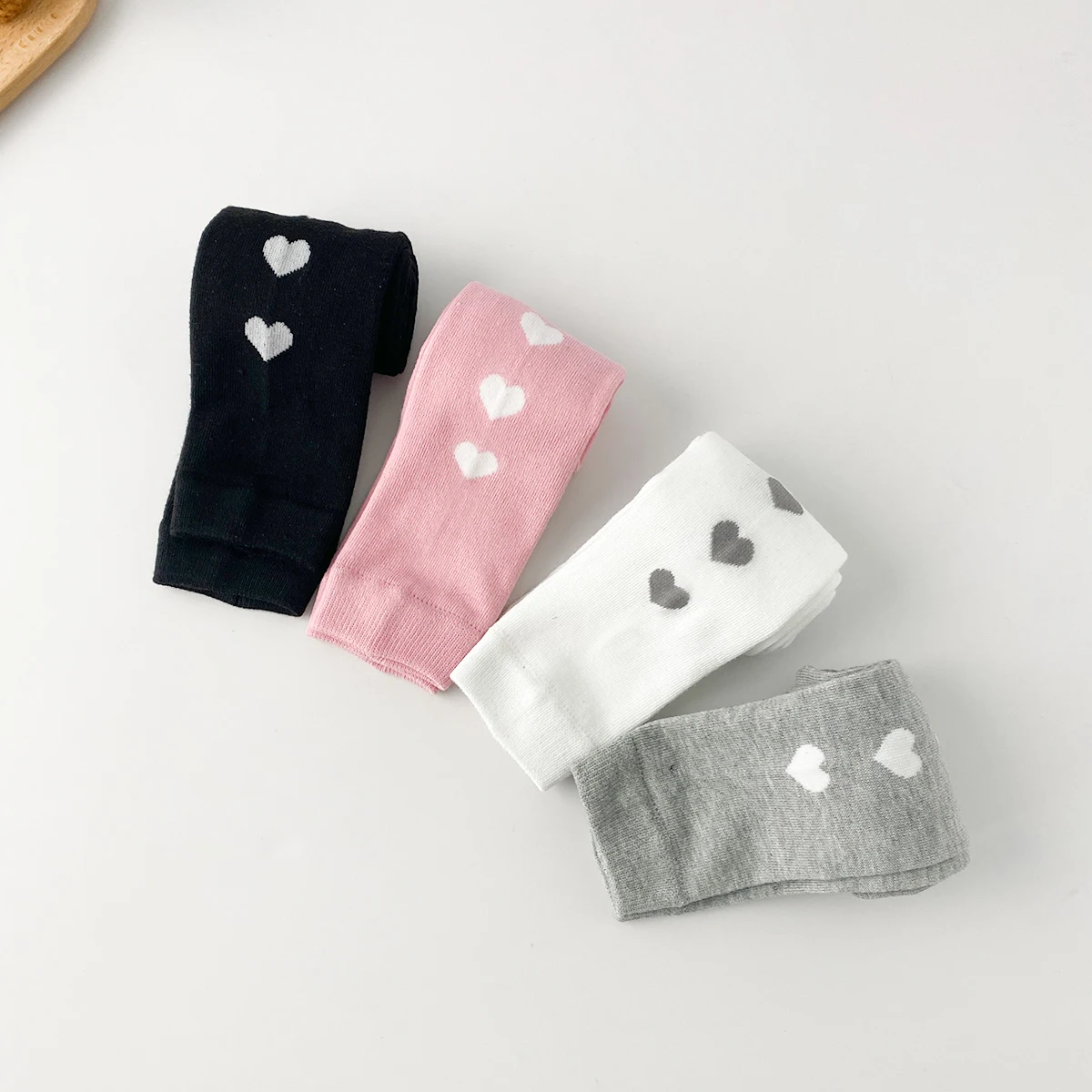 1 Pair Children's Pantyhose Baby Girls' Nine-Point Tights Leggings, Suitable for Wearing in All Four Seasons. Simple Solid Col
