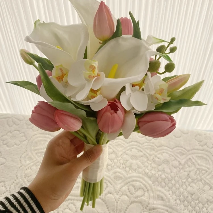 

Korean Wedding Wedding Touch Tulip Calla Lily Simulation Bouquet