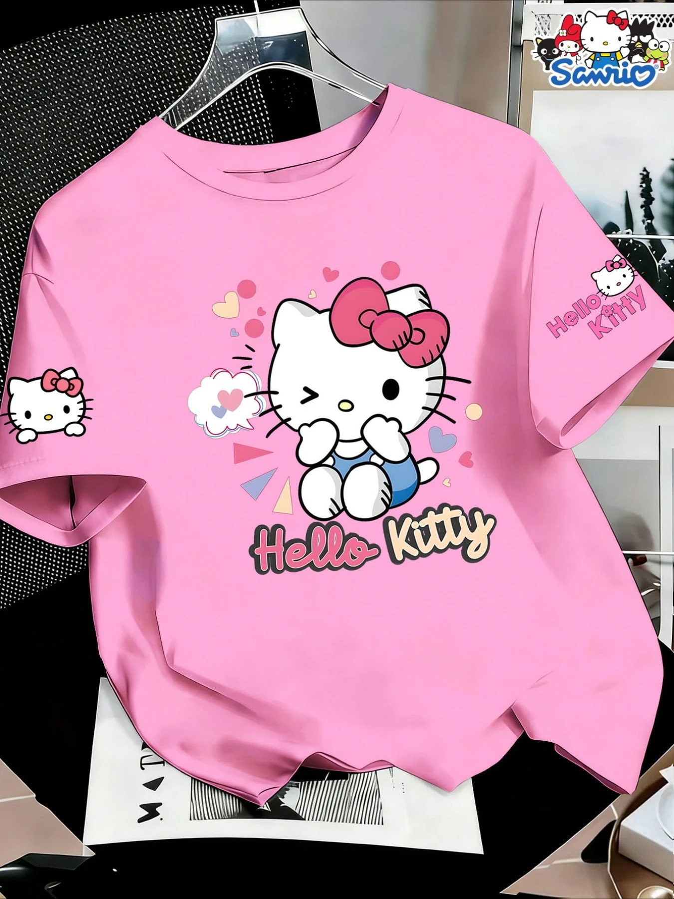 Camiseta de Verano para Mujer, Diseño Katy con Lazo Rosa, Estampado de Personajes Sentados, Moderna y Versátil, Apta para Uso Diario, Material de Algodón