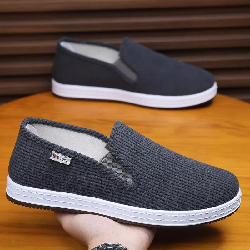 Men Corduroy Slip on Casual Shoes Lightweight Breathable Non Slip Sole Comfortable Walking Shoes for Work Home Wear Top Selling