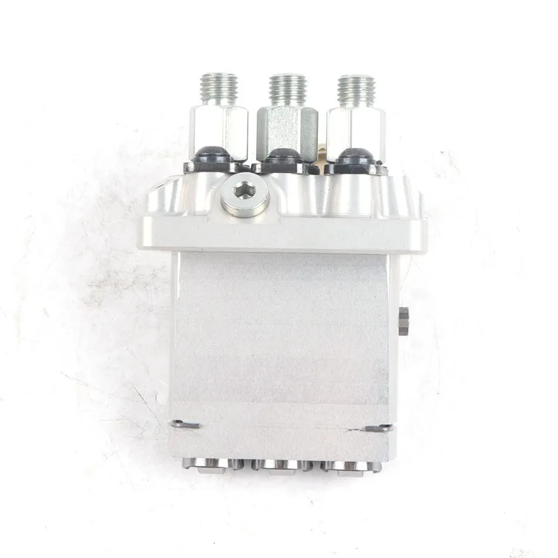 

New Fuel Injection Pump 16032-51010 16032-51013 16030-51013 16030-51010 for Kubota D905 D1005 D1305 B1700D B1700E Tractors